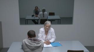 Diagonale-Trailer Interrogation Room